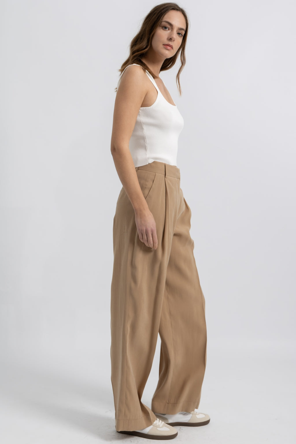Pantalon à Plis Fluide Plita