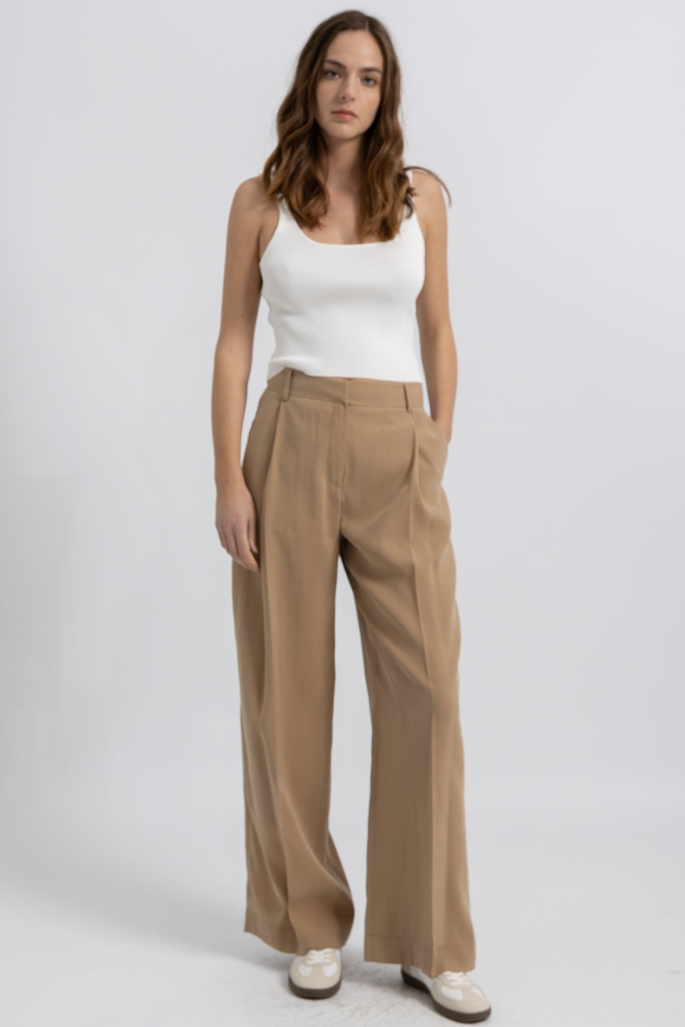 Pantalon à Plis Fluide Plita