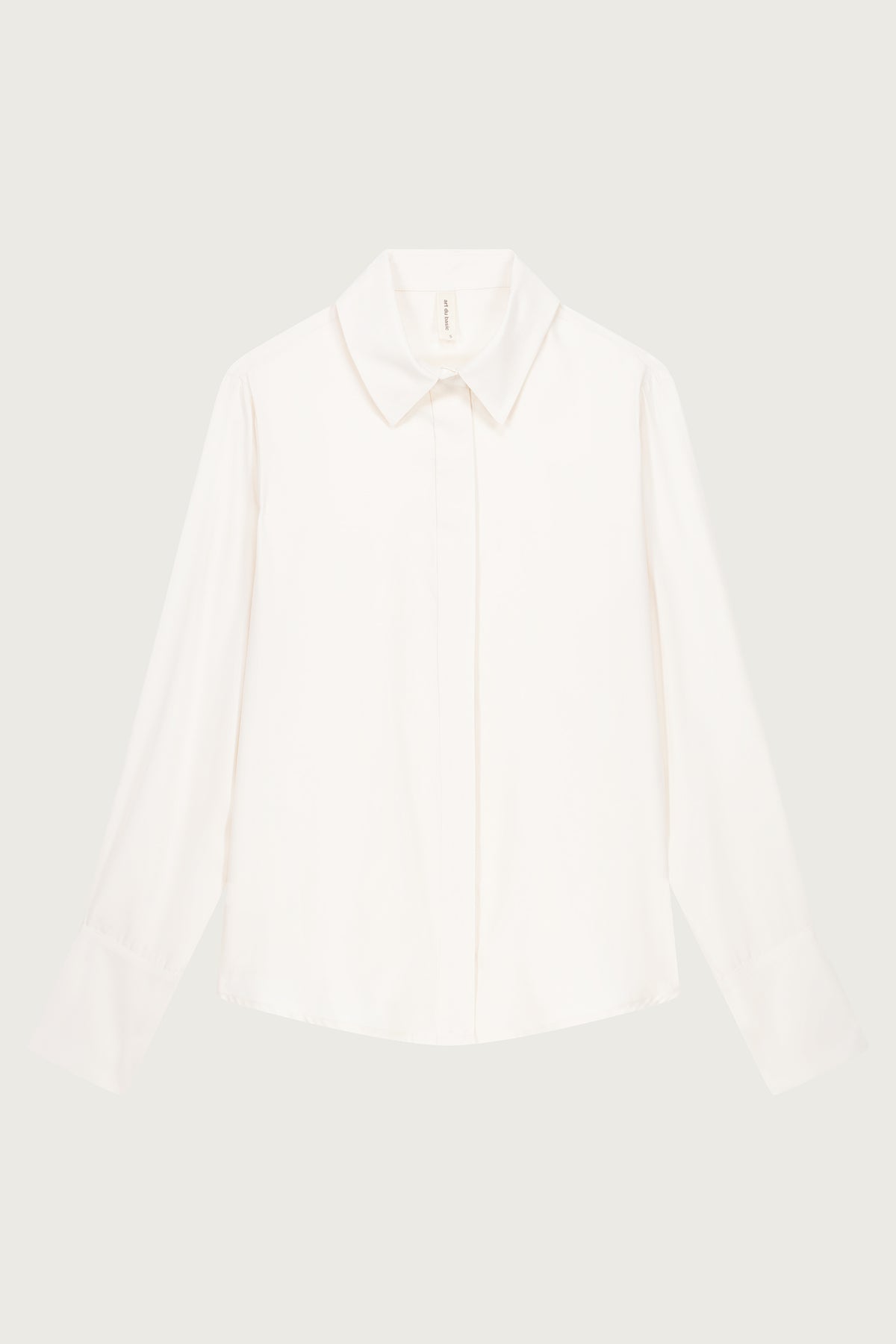 CHEMISE AJUSTÉE EN ENVERS SATIN