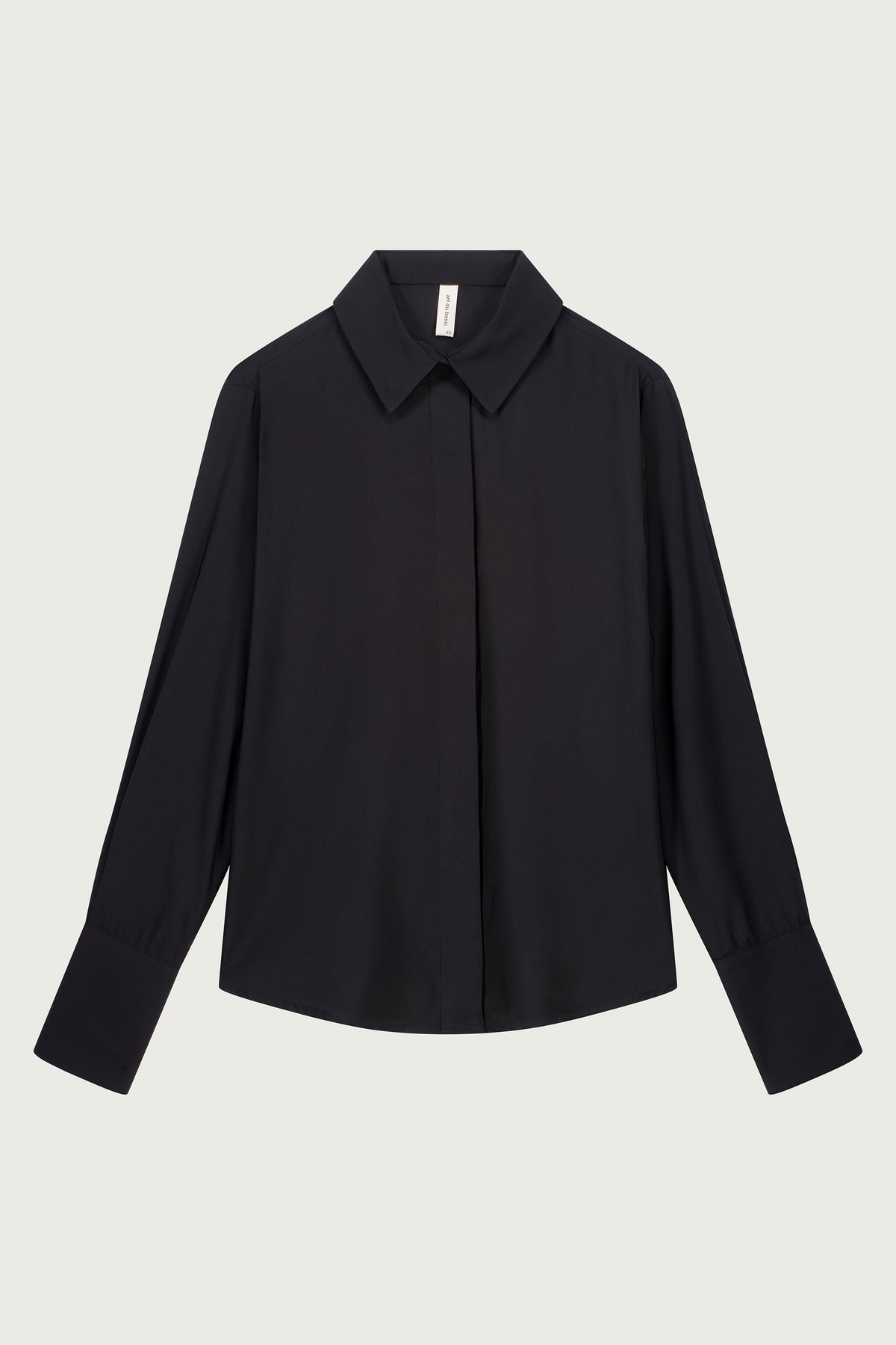 CHEMISE AJUSTÉE EN ENVERS SATIN